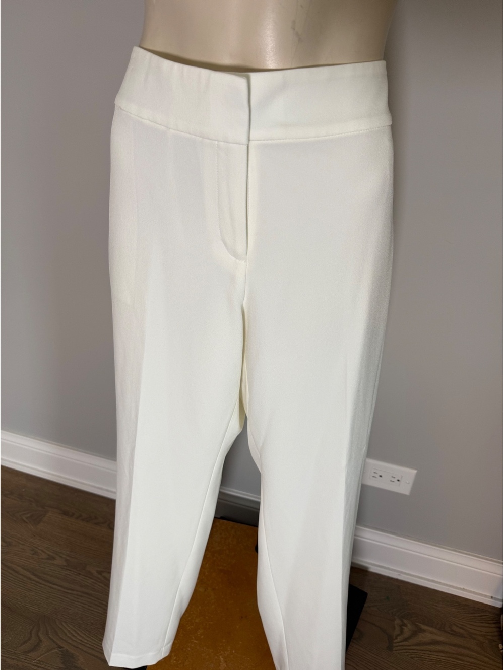 Kasper Women's White Dress Pants Size 12